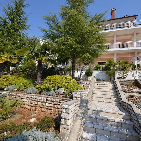 Apartments Slavica Rabac Buitenkant foto