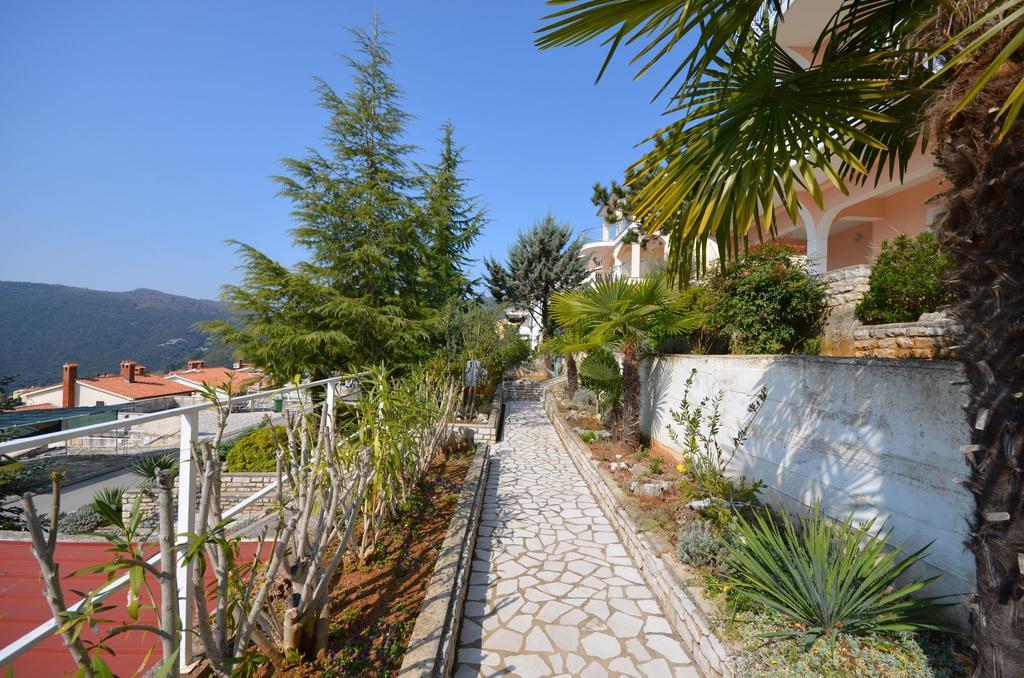 Apartments Slavica Rabac Buitenkant foto