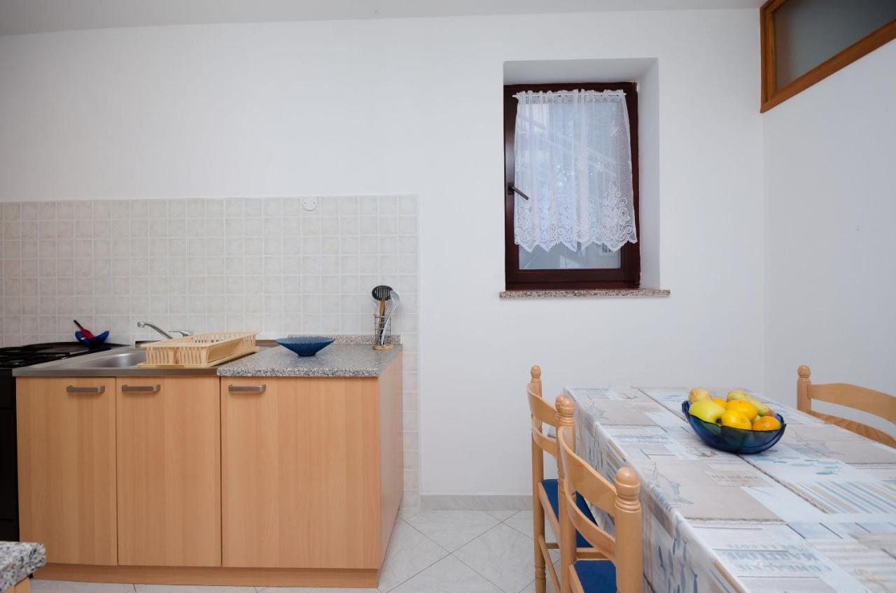 Apartments Slavica Rabac Buitenkant foto