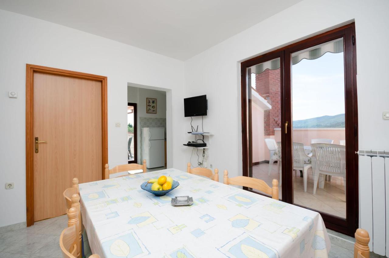 Apartments Slavica Rabac Buitenkant foto